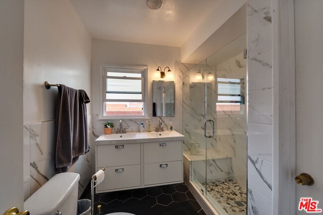 Building Photo - 8305 Colegio Dr