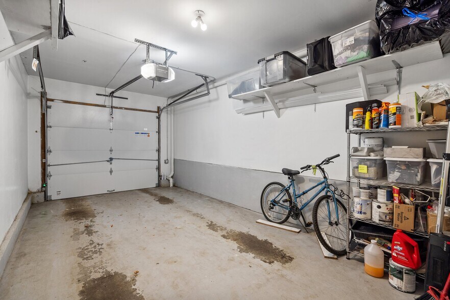 Attached Garage - 3202 Appleton Way