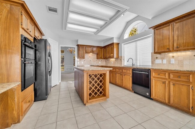 Building Photo - 3827 Bratton St