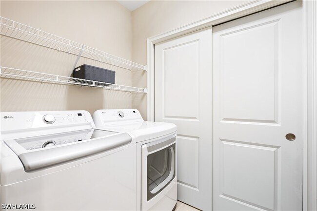 Building Photo - 9441 Benvenuto Ct