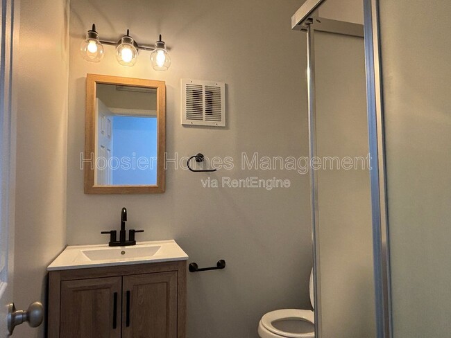 Building Photo - 1338 Barth Ave