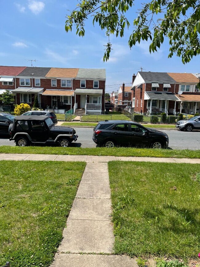 Building Photo - 1945 Frames Rd