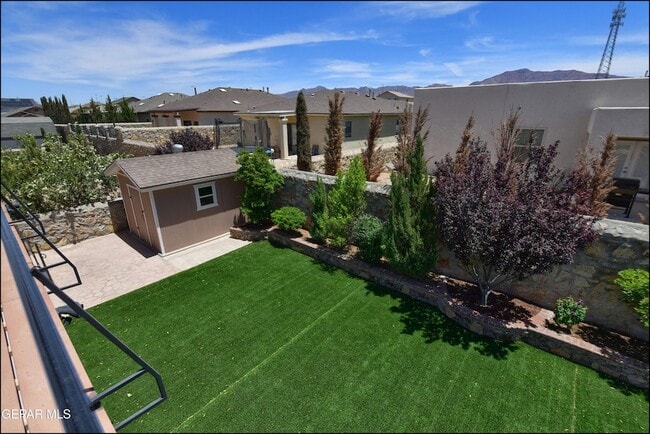 Building Photo - 6560 McFarland Ave