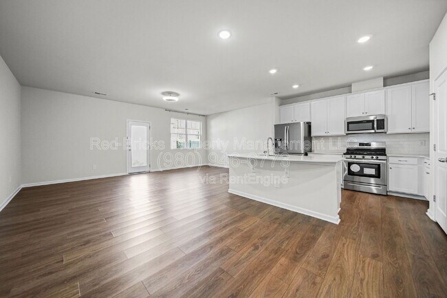 Building Photo - 808 Gable Oak Ln