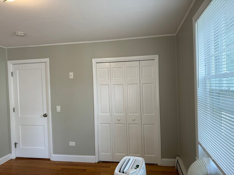 Bedroom 1 - 5 Harris St
