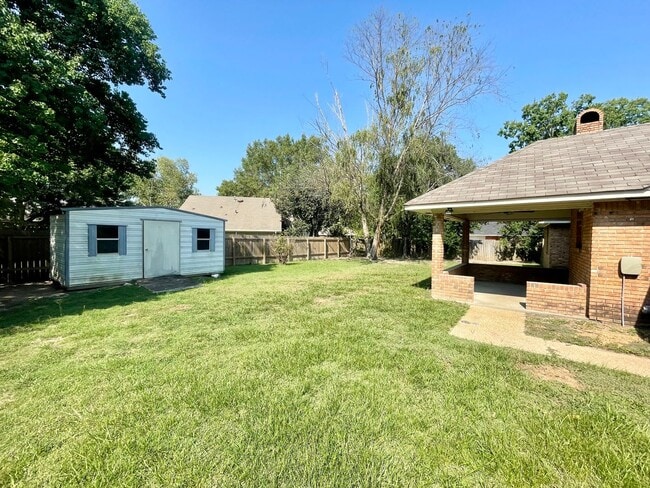 Building Photo - 3/2 for Rent in Flowood!