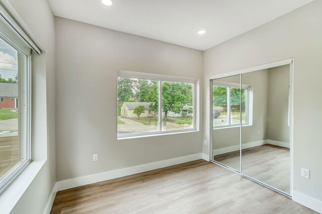 Building Photo - 3719 Kirkup Ave