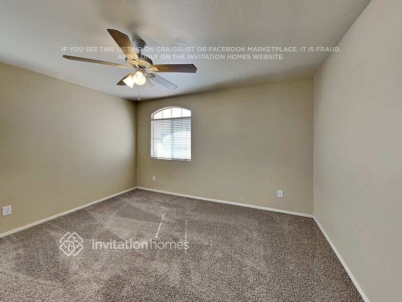 Building Photo - 12740 W Holly St