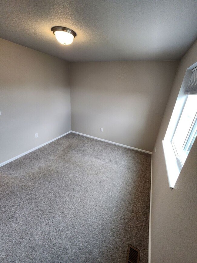 Building Photo - Beautiful Home in Meridian Ranch