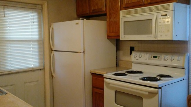 Building Photo - 6618 Topper Run