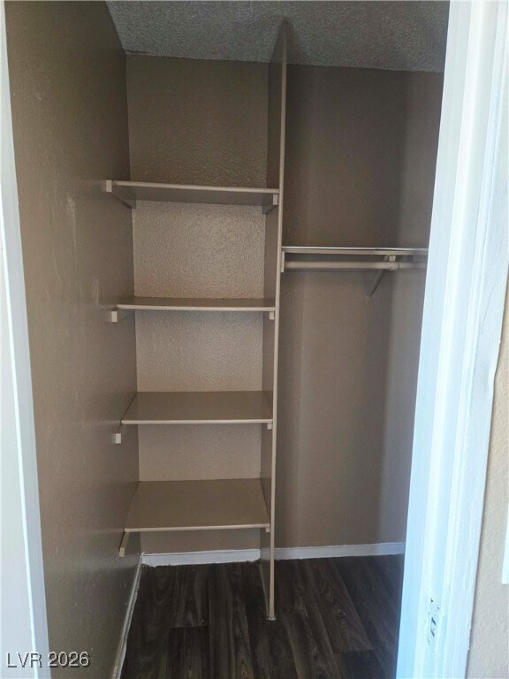 Building Photo - 305 N 10th St