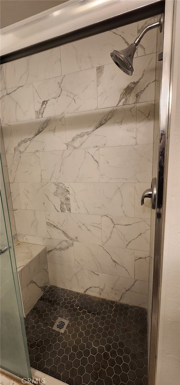 Building Photo - 601 W 1st St