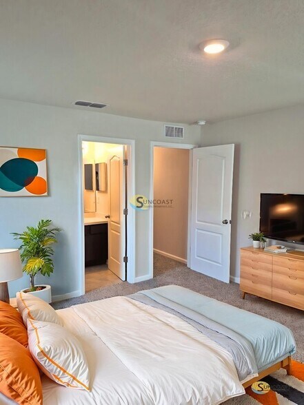 Building Photo - 7601 Legacy Trl