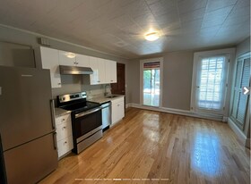 Building Photo - 26 Fayette St