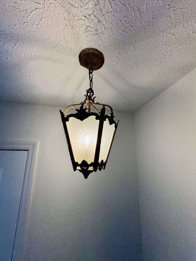 Building Photo - 3 bed/2.5 bath Townhouse near Med Center a...