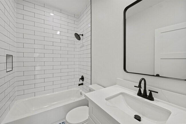 Building Photo - 8419 Venus St