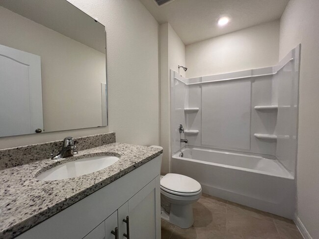 Building Photo - Brand New! 4 Bedroom, 2 Bathroom home in t...