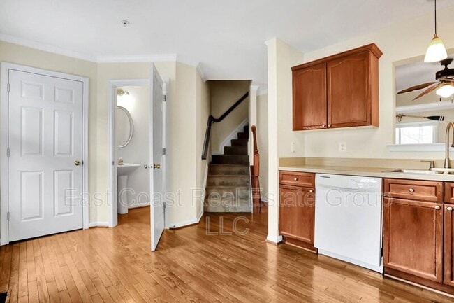 Building Photo - 779 Monet Dr