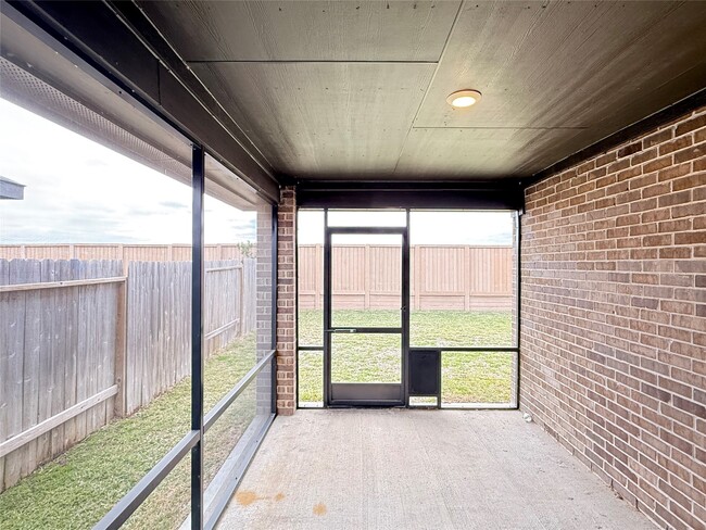 Building Photo - 29735 Cayenne Cir