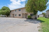 Building Photo - 111 Rhonda Dr