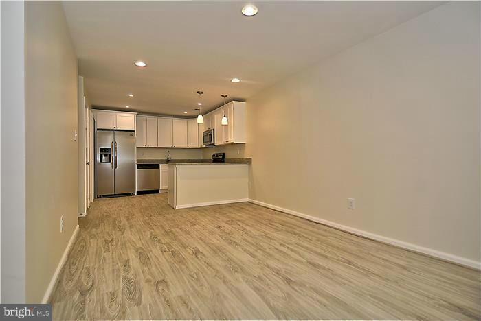Building Photo - 10706 Kings Riding Way