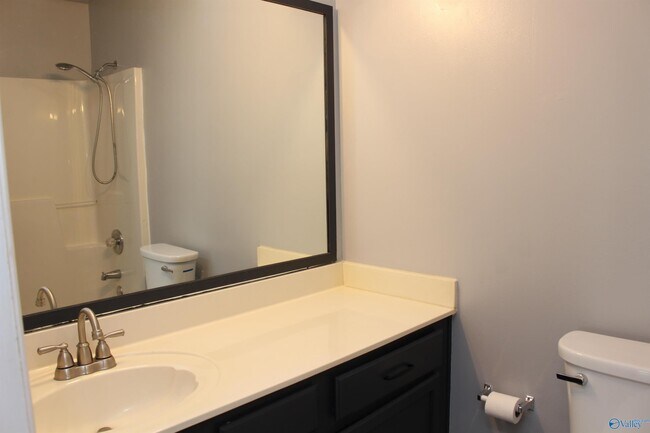 Building Photo - 351 Waters Edge Ln