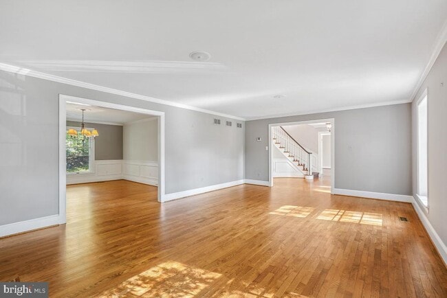 Building Photo - 1210 Suffield Dr