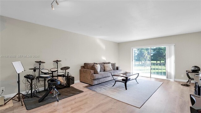 Building Photo - 6301 N Falls Cir Dr