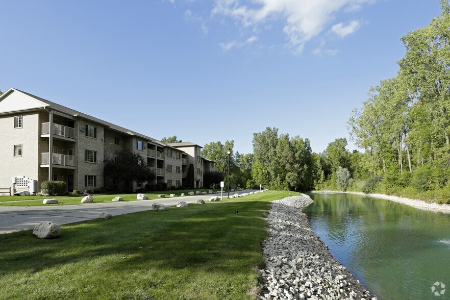 Regency Heights Apartments 10451081 Roland Ln Green Bay WI 54303