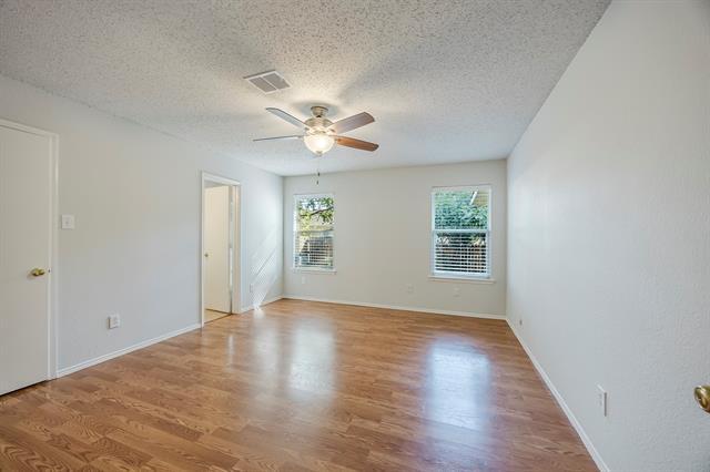 Building Photo - 10008 Chapel Rock Dr