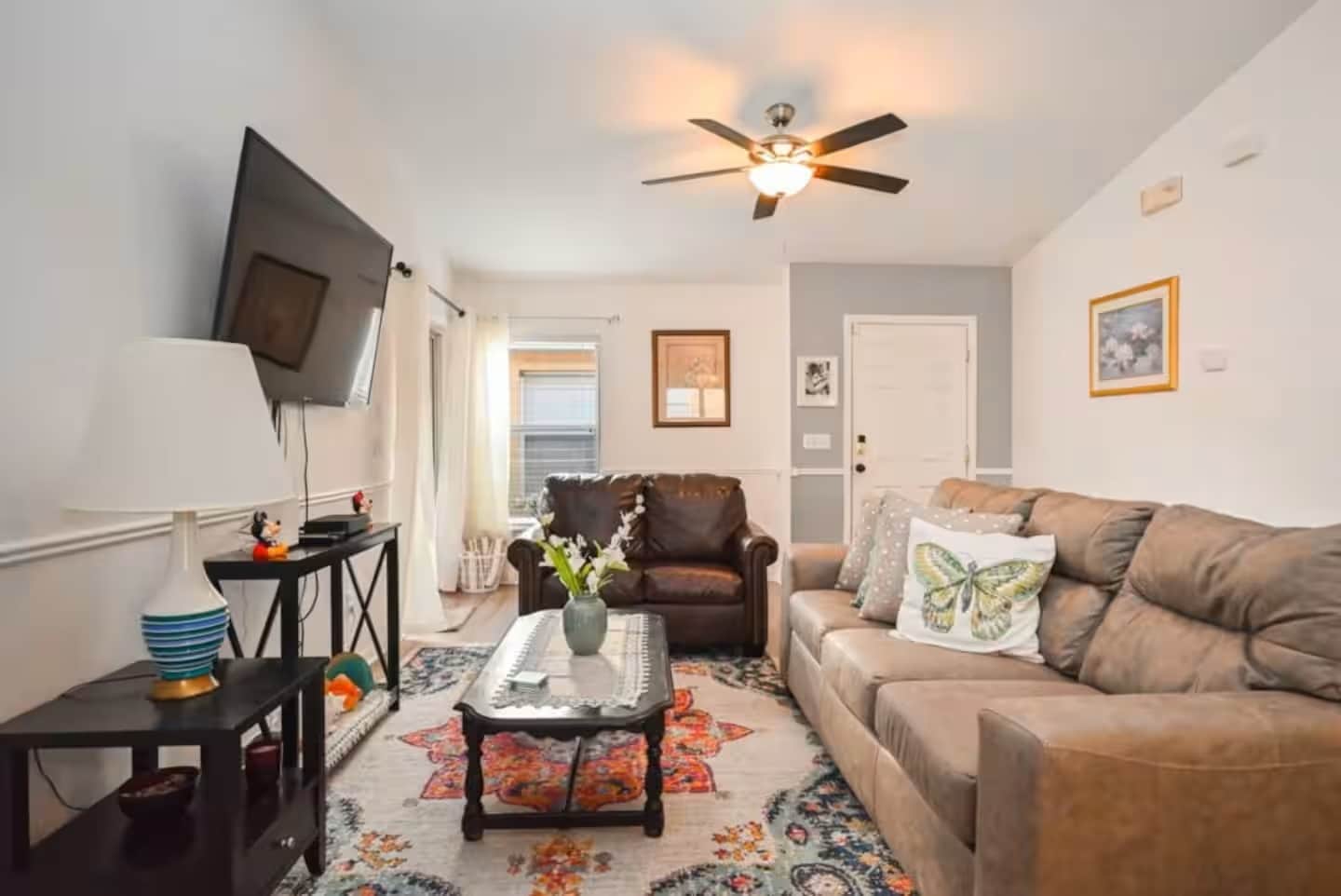 Building Photo - 1904 Royal Ridge Dr