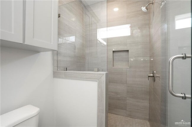 Building Photo - 32 Puffin Ave