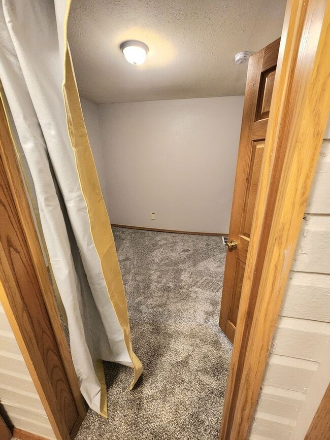 Building Photo - 2 Bedroom/2 Bath House