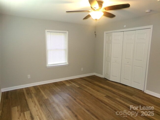 Building Photo - 40119 NC-740