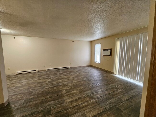 Interior Photo - 1201 E Bell Avenue