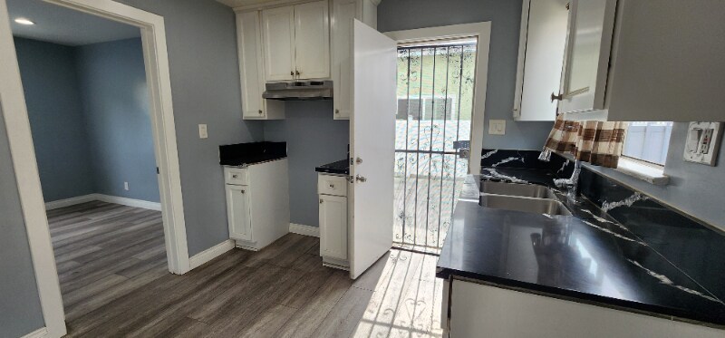 Building Photo - 10408 Anzac Ave