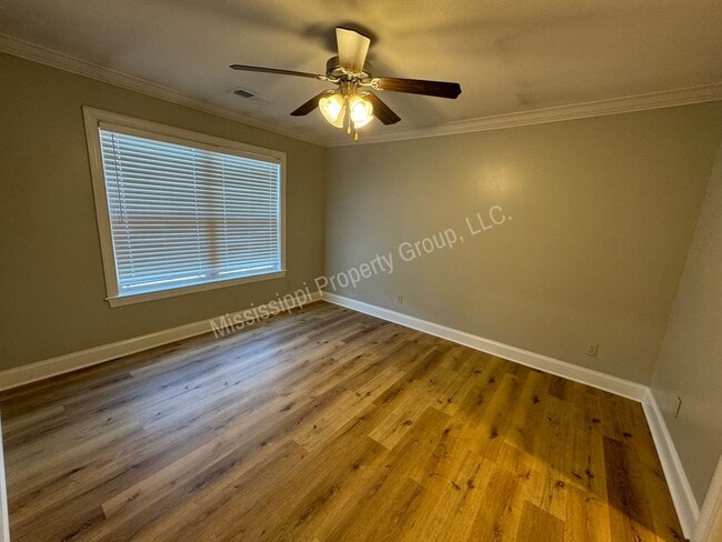 Building Photo - 3BR/3BA For Rent