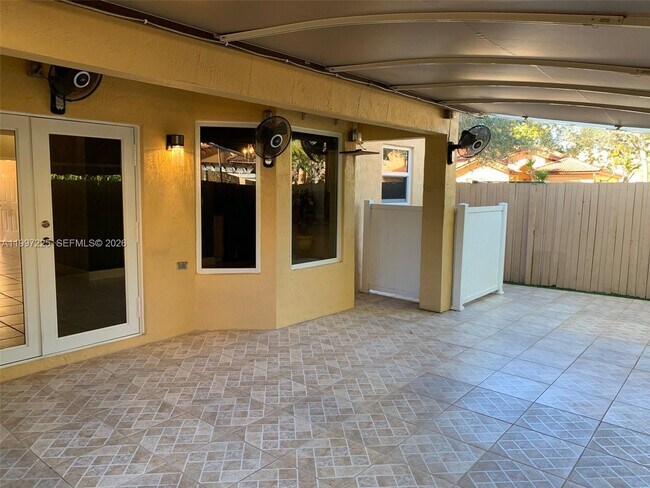 Building Photo - 194 Maple Terrace