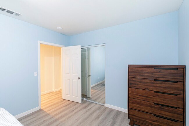 Building Photo - 18605 Valerio St