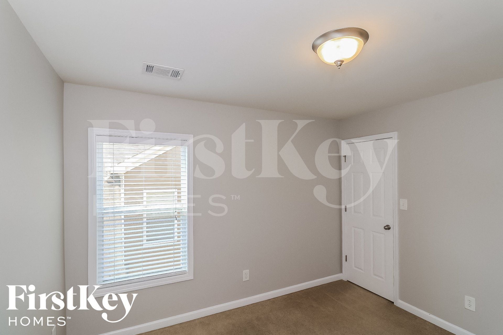 Building Photo - 1055 Westmoreland Ln NE