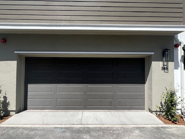 Building Photo - Beautiful New Construction Fountain Grove ...