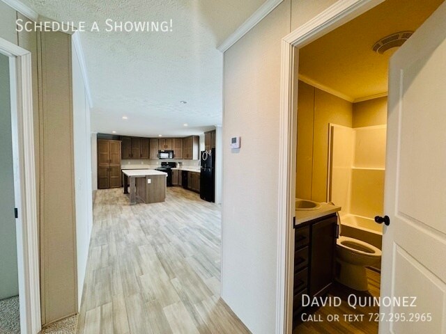 Building Photo - 701 Mill St