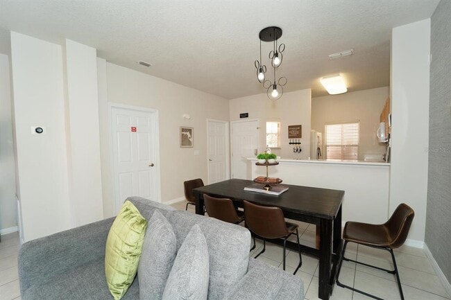 Building Photo - 8544 Bay Lilly Loop