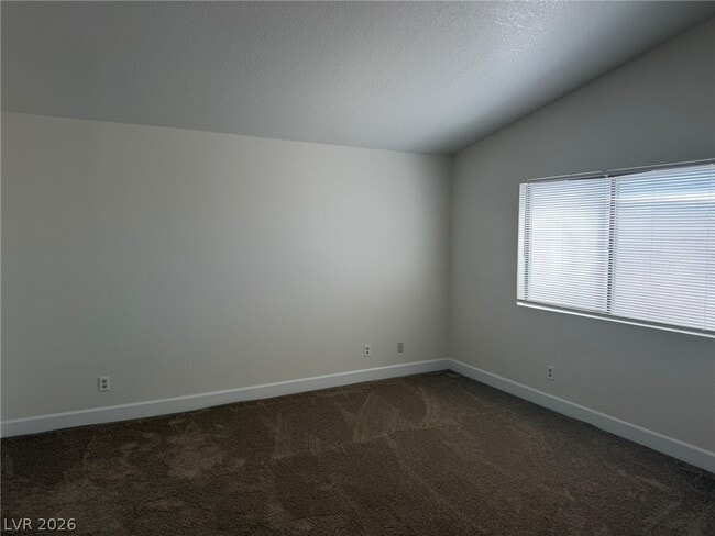 Building Photo - 2324 Chapman Hill Dr