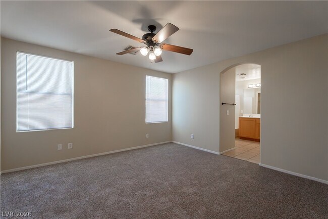 Building Photo - 944 Saffex Rose Ave