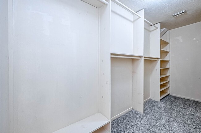 Building Photo - 17935 Western Pass Ln