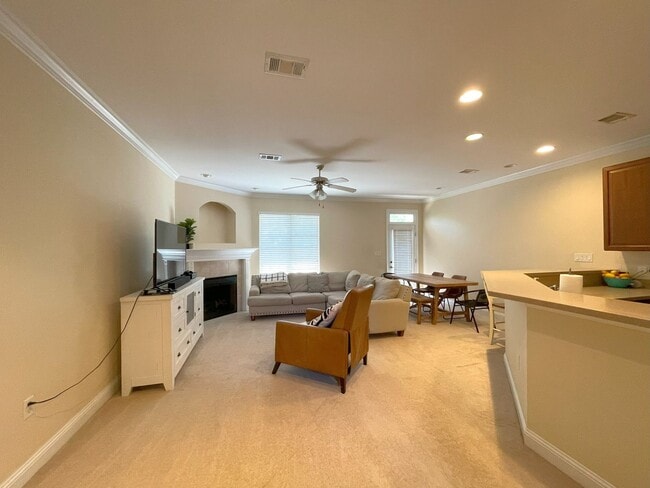 Building Photo - LOCATION