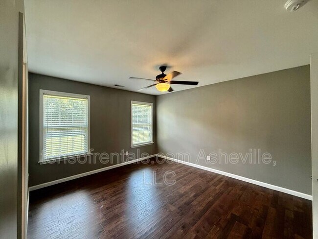 Building Photo - 210 Mud Creek Rd