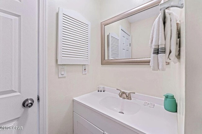 Building Photo - 120 Bonnie Ln