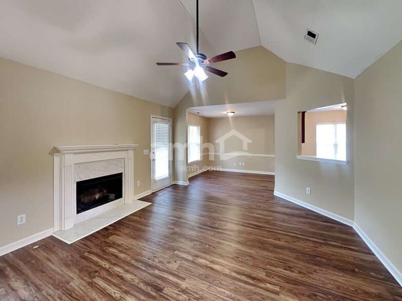 Building Photo - 1578 Laurel Ledge Dr